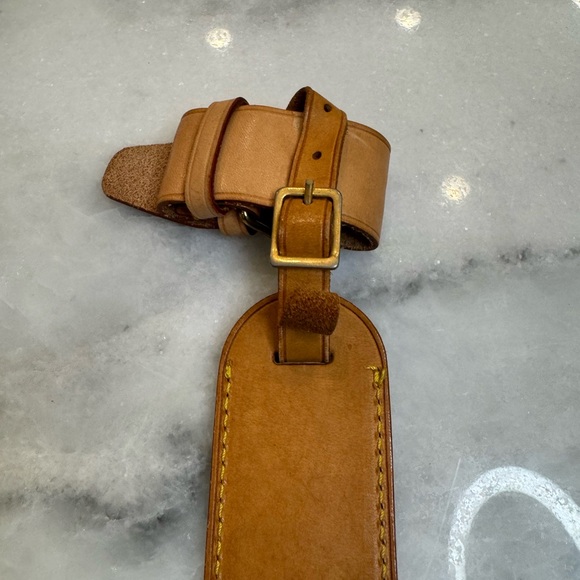 Louis Vuitton Luggage and Poignet - Picture 3 of 8